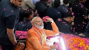 Election Results 2019: पीएम मोदी ने पूर्ण बहुमत के साथ दोबारा वापसी कर  नेहरू और इंदिरा के बाद ये रिकॉर्ड किया अपने नाम | Election Results 2019: PM  Narendra Modi Creates Record